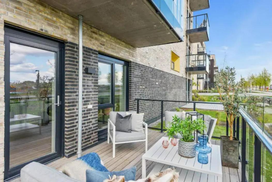 Scandpoint Apartment Fornebu Near Sea Front With Outdoor Walk! Stabekk Kültér fotó